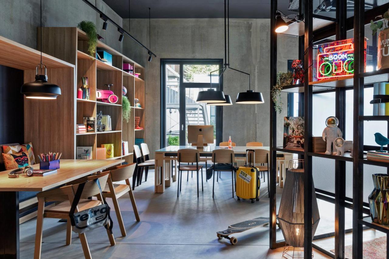 Moxy Hamburg City Exterior foto